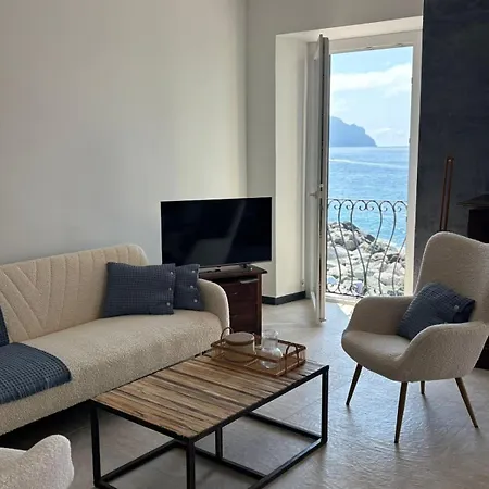 Hyggewaves * Bogliasco